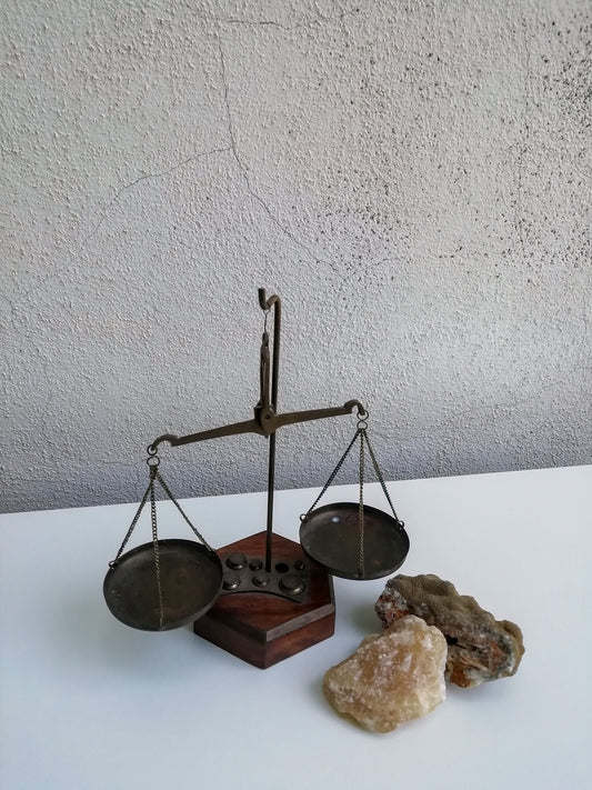 GIUDIZIO MINERALE - Elisa Gravino